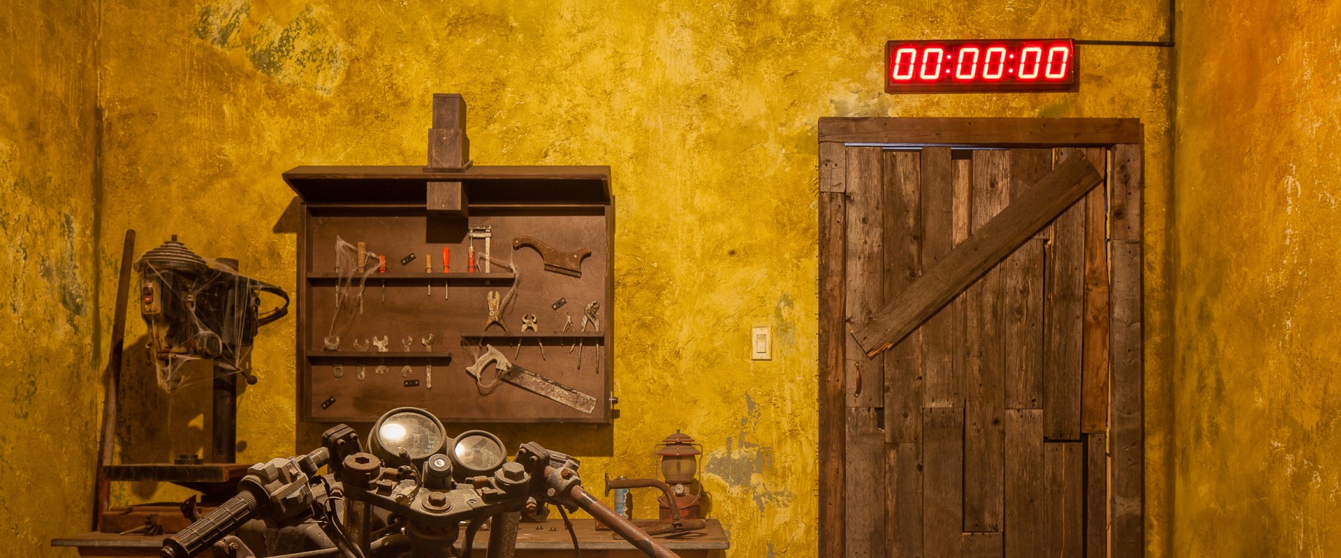 Tips and Strategies for Solving Escape Room Puzzles